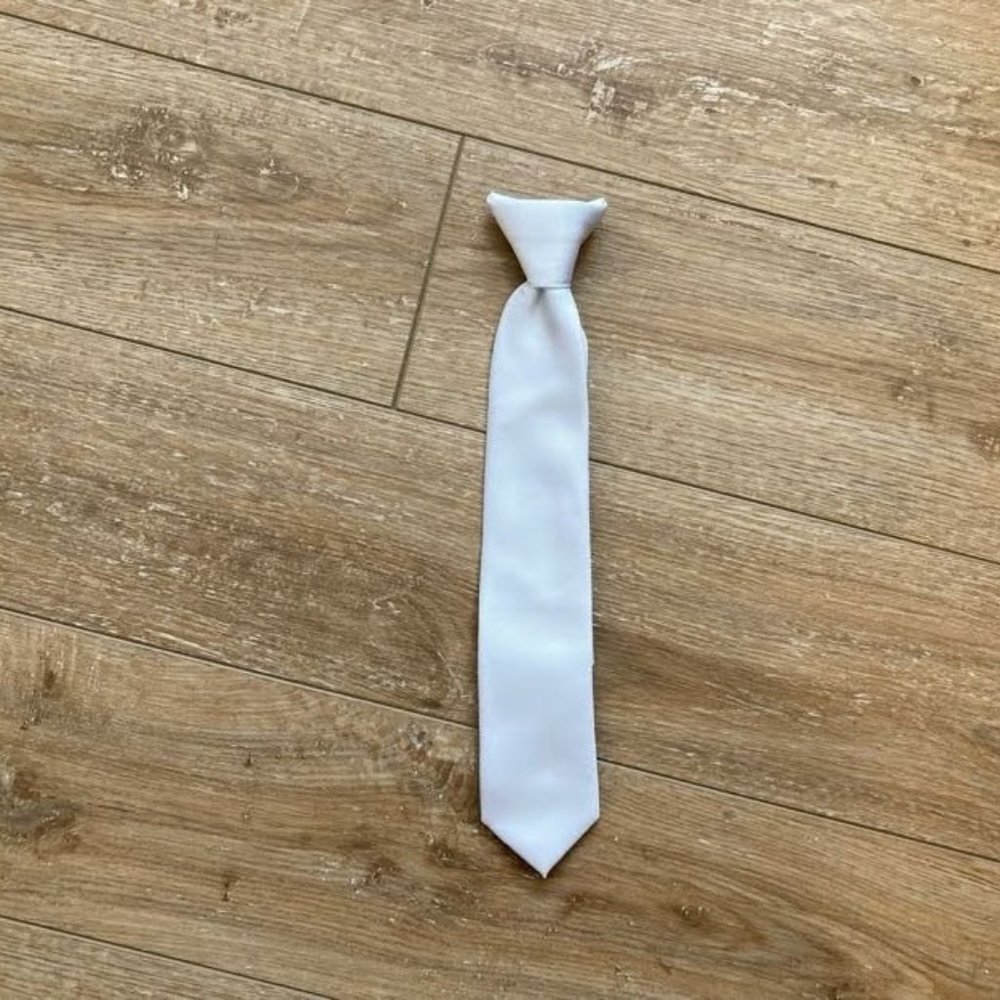 Chaps Boys Clip-on White tie